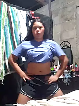 Snapshot of Violethroos chatting on 10-07-25, 01:17 Violethroos online show from 10-07-25, 01:17