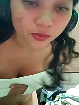 Violethroos online show from 12-14-25, 05:24