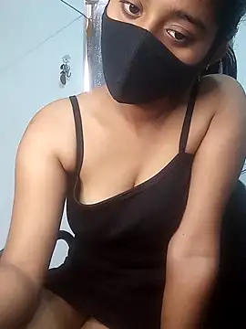 shrutee12 online show from 12-17-25, 07:02