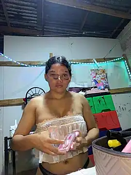 Snapshot of Rico02j chatting on 07-06-26, 02:29 Rico02j online show from 07-06-26, 02:29