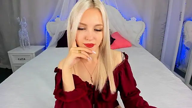 LisaFoxyMe online show from 11-03-25, 08:29