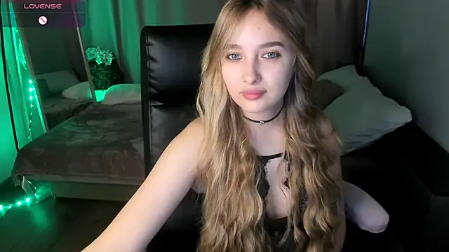 TaisiaHot online show from 03-13-26, 09:03