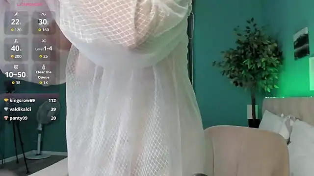 Kira Adler online show from 06-05-26, 07:03