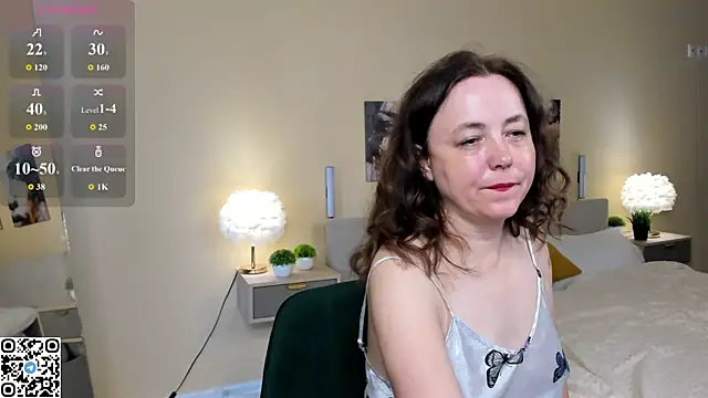 Kira Adler online show from 06-15-26, 12:44