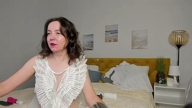 Kira Adler online show from 11-16-25, 01:10