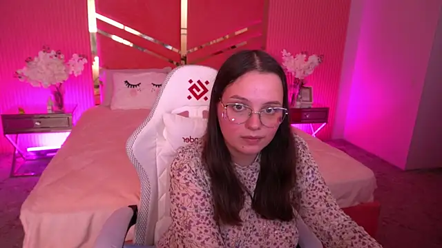 SophieDreamss online show from 09-13-25, 07:58