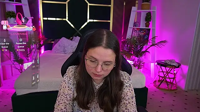 SophieDreamss online show from 09-30-25, 02:01