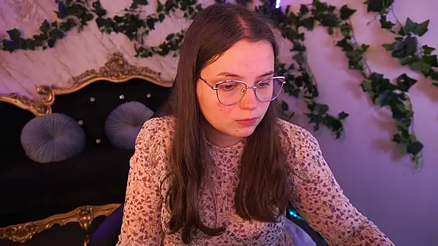 SophieDreamss online show from 10-17-25, 02:52