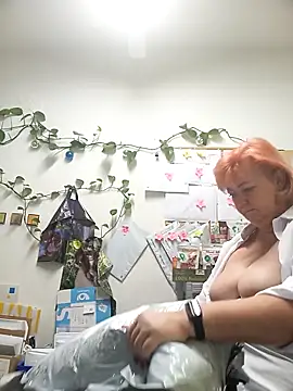 TerezaVelvet online show from 10-21-25, 05:18