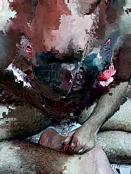 Snapshot of mehulsomm7 chatting on 09-11-25, 05:46 mehulsomm7 online show from 09-11-25, 05:46