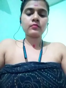 Kavya-Tiwari online show from 05-15-26, 11:25