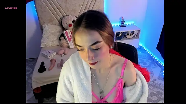 Mia Victoria22 online show from 05-09-26, 05:49