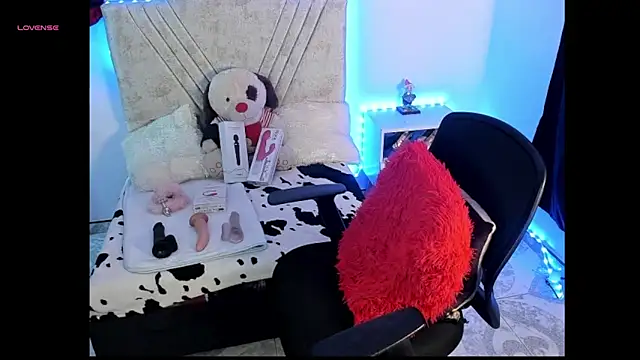 Mia Victoria22 online show from 04-29-26, 02:05