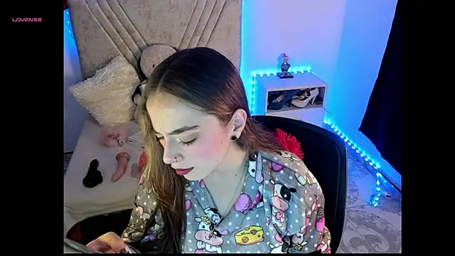 Mia Victoria22 online show from 05-02-26, 03:01