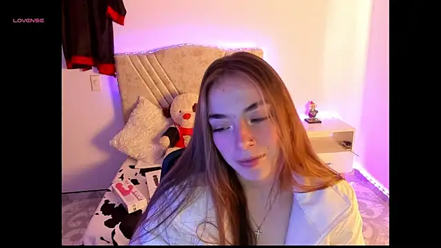 Mia Victoria22 online show from 03-13-26, 01:49