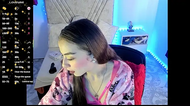 Mia Victoria22 online show from 05-26-26, 05:44