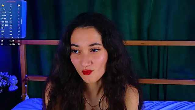 BettyMaldonado online show from 11-16-25, 06:40