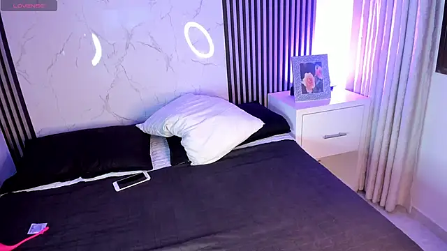 AdharaSweet1  online show from 09-17-25, 07:10