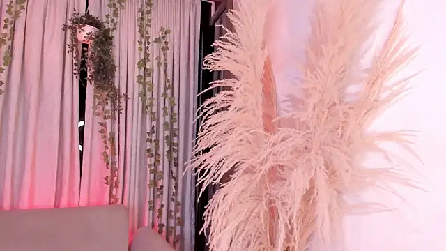 AdharaSweet1  online show from 04-15-26, 06:19