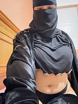 Snapshot of _Laiali_ chatting on 10-10-25, 11:11 Laiali online show from 10-10-25, 11:11