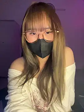 Meowyeuk6 online show from 03-26-26, 05:33