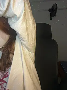 Snapshot of Meowyeuk6 chatting on 01-16-26, 08:07 Meowyeuk6 online show from 01-16-26, 08:07