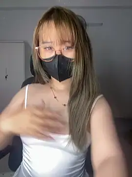 Meowyeuk6 online show from 03-26-26, 05:28