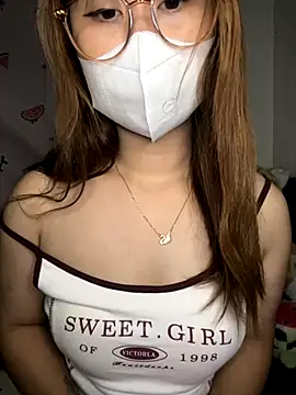 Snapshot of Meowyeuk6 chatting on 10-13-25, 07:37 Meowyeuk6 online show from 10-13-25, 07:37