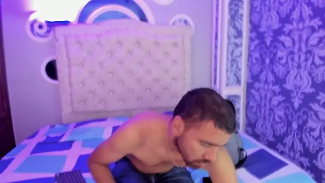 magnus serket online show from 11-15-25, 10:52