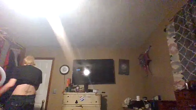 flavi1996 online show from 10-04-25, 07:04