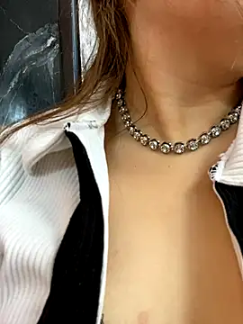 MacarenaRosse online show from 11-09-25, 06:23