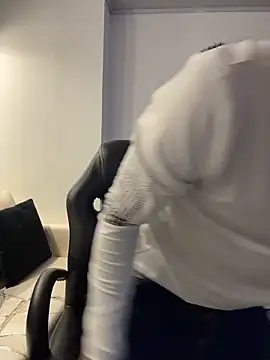 AdrianRinaldi online show from 01-06-26, 08:02