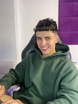 AdrianRinaldi online show from 10-05-25, 08:27