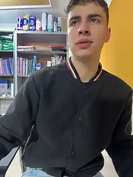 Snapshot of AdrianRinaldi chatting on 05-13-26, 02:02 AdrianRinaldi online show from 05-13-26, 02:02