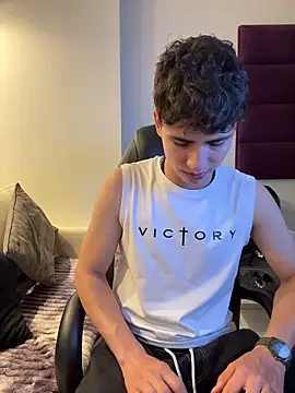 AdrianRinaldi online show from 11-23-25, 08:19