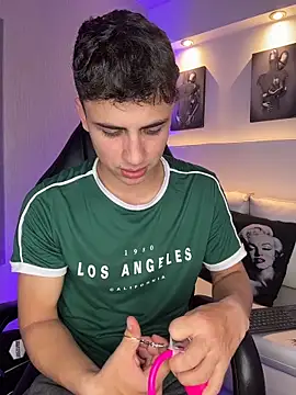 AdrianRinaldi online show from 03-31-26, 08:11