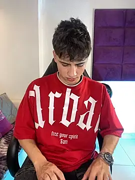 AdrianRinaldi online show from 11-05-25, 08:12