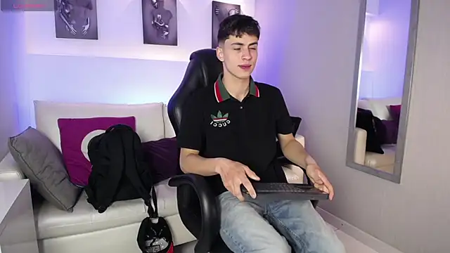 AdrianRinaldi online show from 09-13-25, 08:09