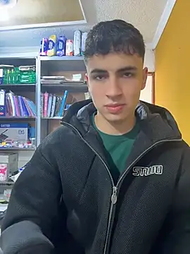 Snapshot of AdrianRinaldi chatting on 05-28-26, 01:50 AdrianRinaldi online show from 05-28-26, 01:50