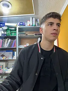 Snapshot of AdrianRinaldi chatting on 04-30-26, 01:51 AdrianRinaldi online show from 04-30-26, 01:51