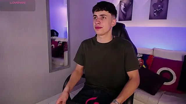 AdrianRinaldi online show from 09-11-25, 09:04