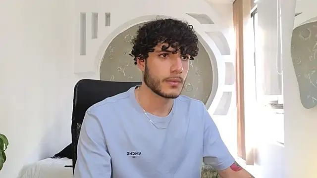 Rafael Mendezz online show from 10-31-25, 08:16