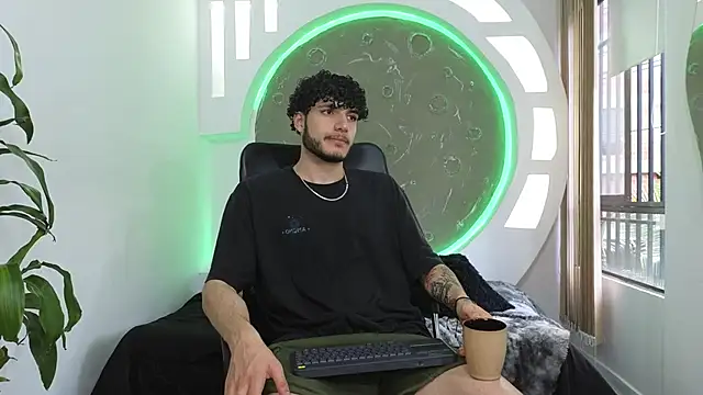 Rafael Mendezz online show from 10-17-25, 09:27