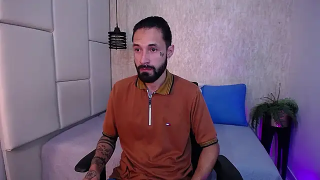 Hisoka 011 online show from 02-13-26, 07:58