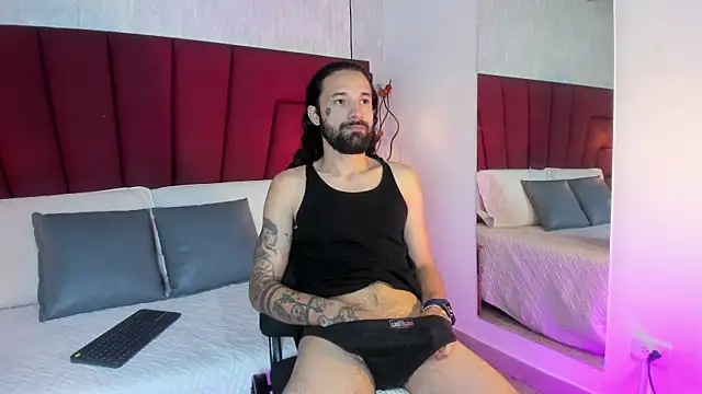 Hisoka 011 online show from 11-23-25, 01:21