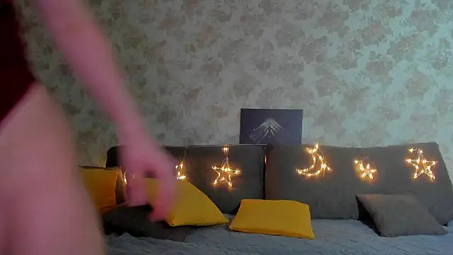 Julia Giulia online show from 01-07-26, 12:32