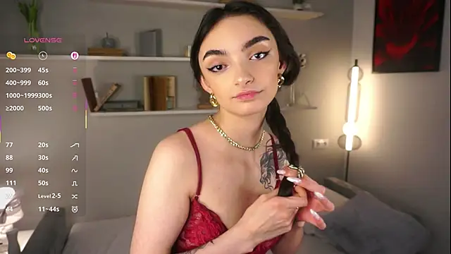 Snapshot of Morena_Dolce chatting on 09-27-25, 03:56 Morena Dolce online show from 09-27-25, 03:56