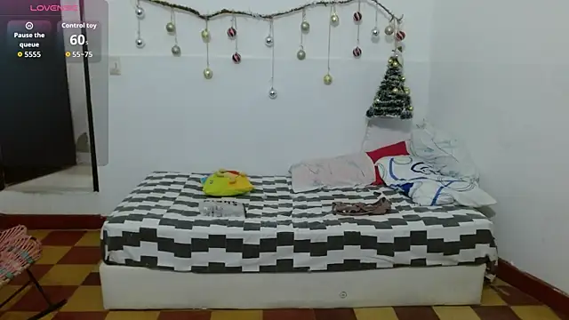 CanelaDeluxe online show from 01-09-26, 02:51