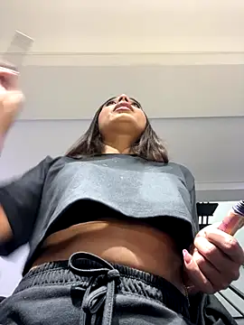 AnnyVega  online show from 10-30-25, 09:33