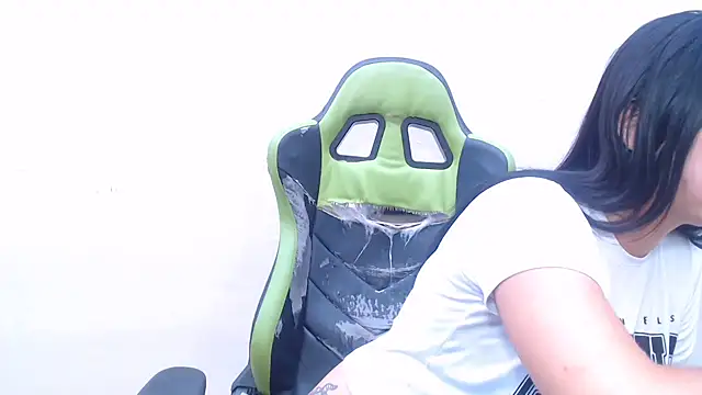 Snapshot of sensualduo chatting on 09-13-25, 10:10 sensualduo online show from 09-13-25, 10:10